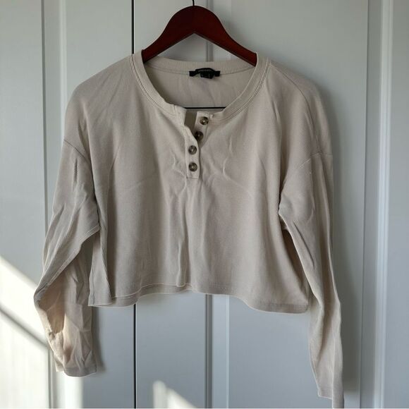 Forever 21 Cream Henley Long Sleeve Crop Tee - Picture 2 of 4